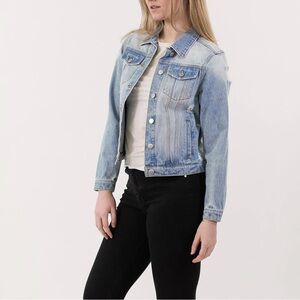 NWOT Light Wash Denim Jacket